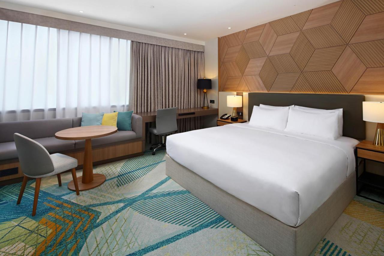 Holiday Inn Cebu City By Ihg Екстериор снимка