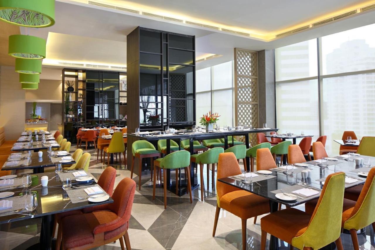 Holiday Inn Cebu City By Ihg Екстериор снимка