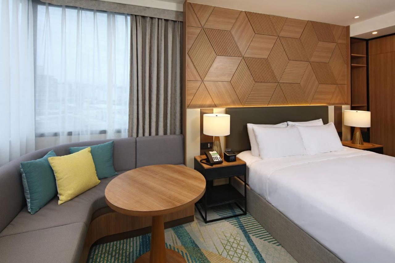 Holiday Inn Cebu City By Ihg Екстериор снимка