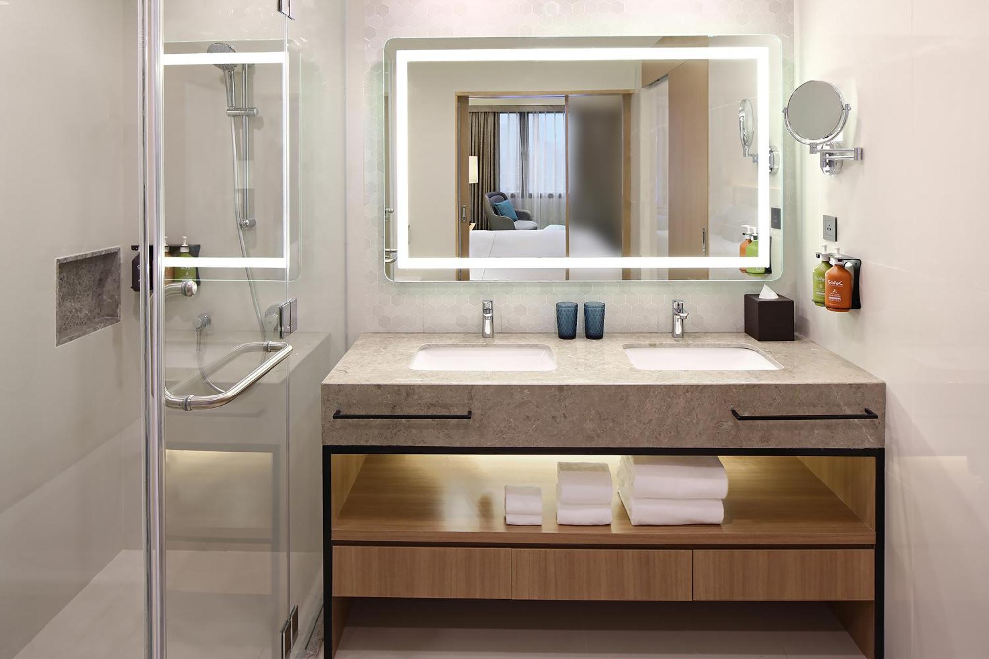 Holiday Inn Cebu City By Ihg Стая снимка